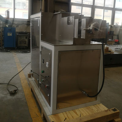 Machine automatique de découpe et d'emboutissage du savon pour le petit système de fabrication de savon de salle de bains