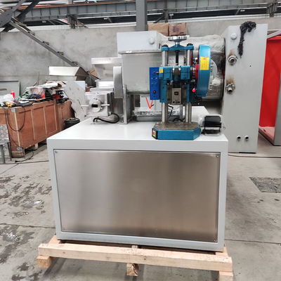 100-200 kg/h Mini machine automatique de fabrication de savon avec 150 mm de diamètre de plodder