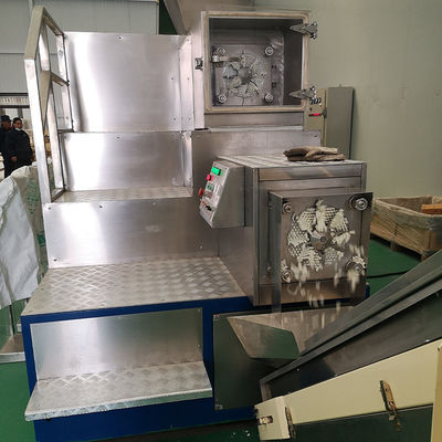 Machine à faire des nouilles de savon de 500 kg/h avec fonction de raffinage et d'extrusion 220/380v Voltage