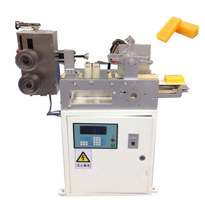 Machine de fabrication de savon de petite taille Hauteur de coupe ≤ 55 mm Coupeuse automatique de barres de savon avec conception